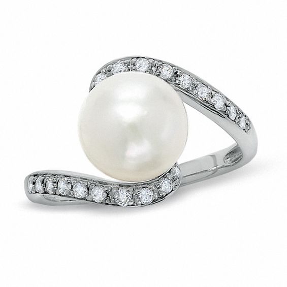 85mm cultured freshwater pearl and diamond bypass ring in