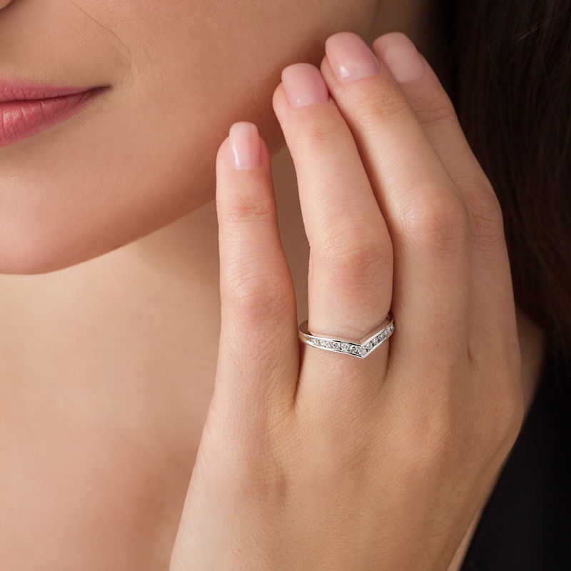 1/4 CT. T.W. Diamond Chevron Channel Band in 10K White Gold