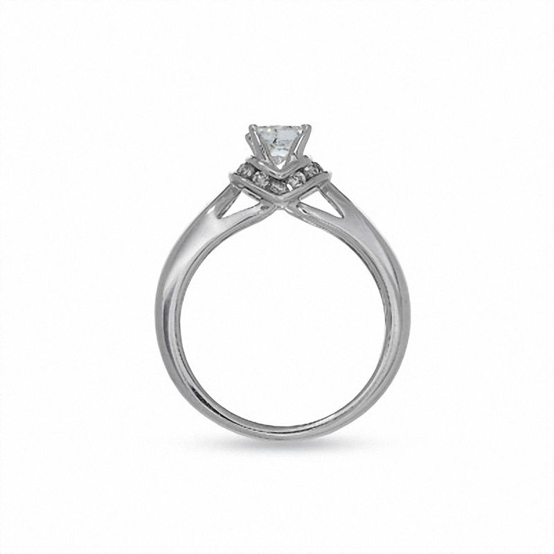 3/4 CT. Princess Cut Diamond Solitaire Engagement Ring in 14K White Gold