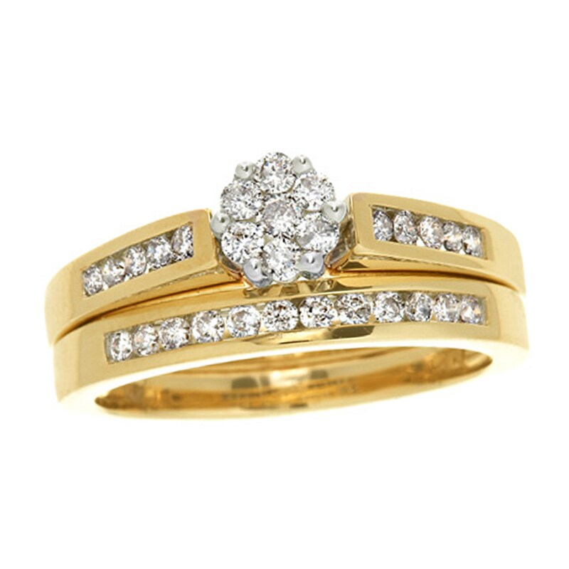 Main Image 1 of 1/2 CT. T.W. Multi-Diamond Flower Bridal Set in 10K Gold