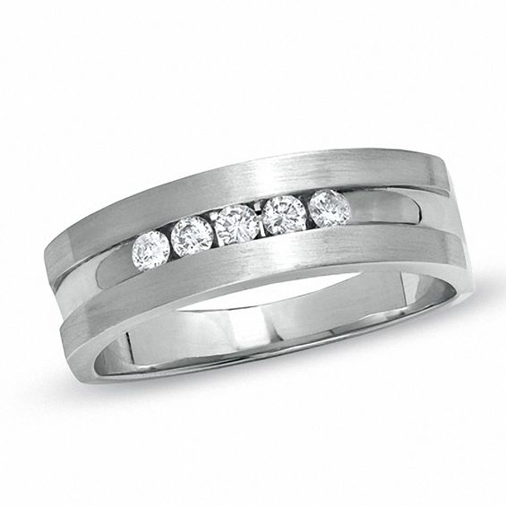 1/ CT. T.w. Diamond Five Stone Band in 14K White Gold