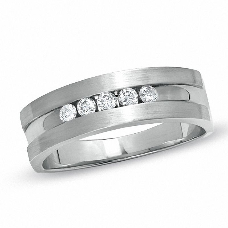 Men's 1/4 CT. T.W. Diamond Five Stone Band in 14K White Gold