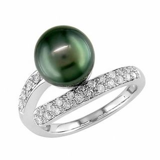 Cultured Tahitian Pearl Ring with 1/4 CT. T.W. Diamonds in 14K White ...