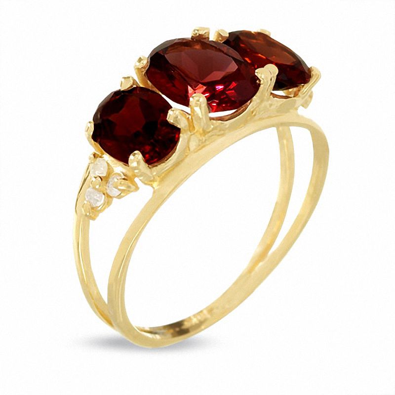 Main Image 2 of Garnet Three Stone Ring in 14K Gold