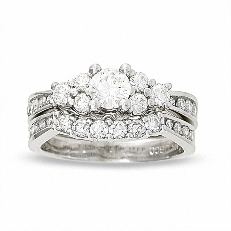 Main Image 1 of 1-3/8 CT. T.W. Diamond Bridal Set with Round Side Stones in 14K White Gold