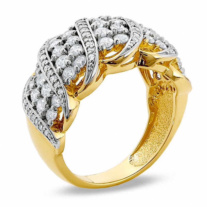 1 CT. T.W. Diamond Cluster Curve Ring in 14K Gold