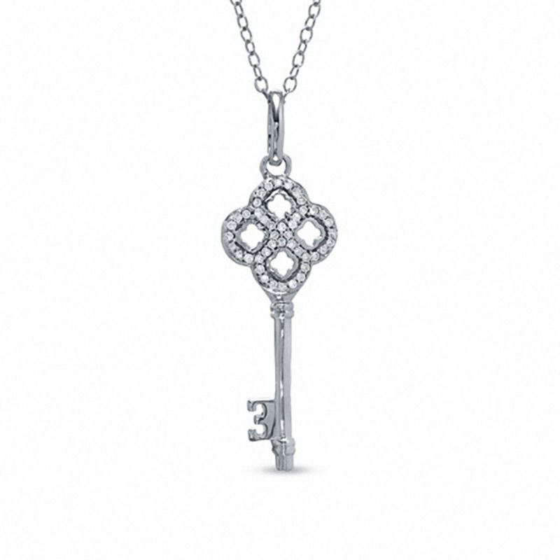 1/7 CT. T.W. Diamond Clover Key Pendant in Sterling Silver