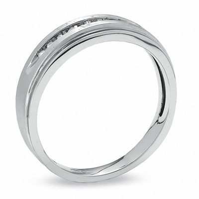 Men's 1/10 CT. T.W. Diamond Comfort Fit Wedding Band in 10K White Gold