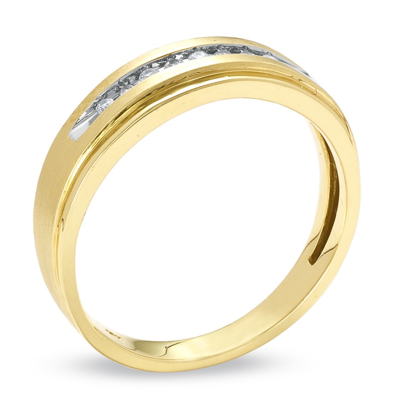 Men's 1/10 CT. T.W. Diamond Wedding Band in 10K Gold