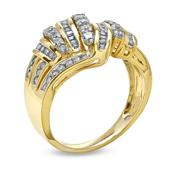 3/4 CT. T.w. Diamond Swirl Ring in 10K Gold