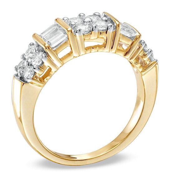 1 CT. T.w. Diamond Clover Band in 10K Gold