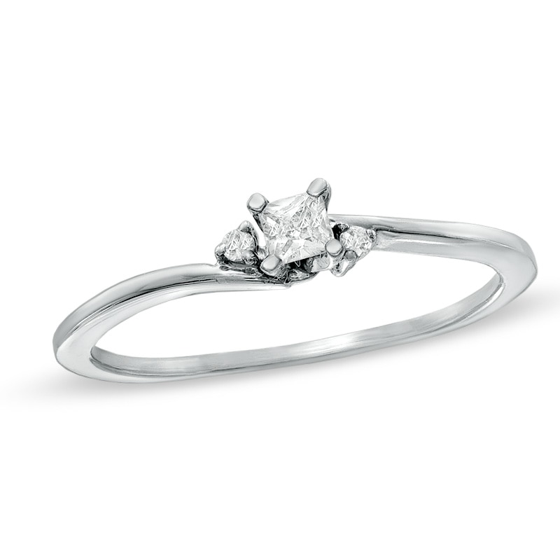 1/6 CT. T.W. Princess-Cut Diamond Three Stone Promise Ring in 10K White Gold