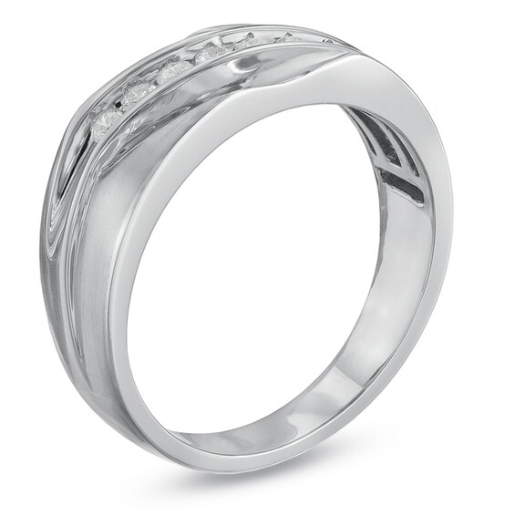 Men's 1/4 CT. T.w. Diamond Seven Stone Wedding Band in 10K White Gold