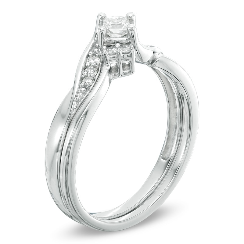 1/4 CT. T.W. Princess-Cut Diamond Bridal Set in 10K White Gold