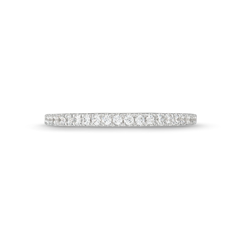 Vera Wang Love Collection 1/4 CT. T.W. Diamond Anniversary Band in 14K White Gold