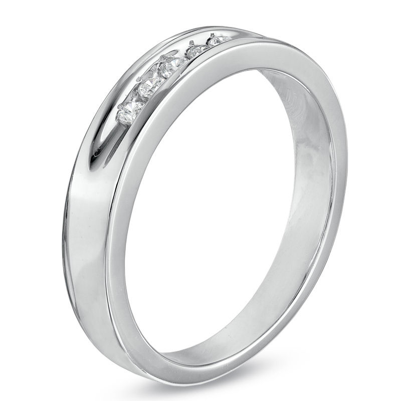 Men's 1/6 CT. T.W. Diamond Five Stone Wedding Band in 10K White Gold