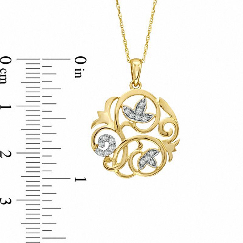1/8 CT. T.W. Diamond Vine Medallion Pendant in 10K Gold