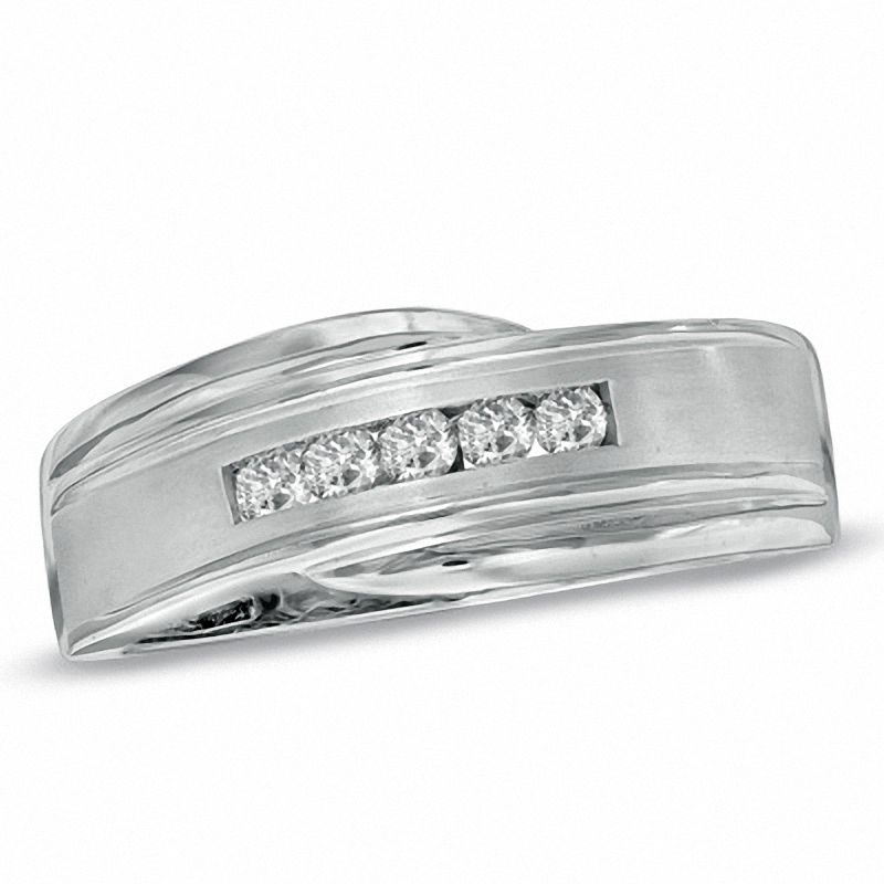 Men's 1/4 CT. T.W. Diamond Five Stone Comfort Fit Anniversary Band in 14K White Gold