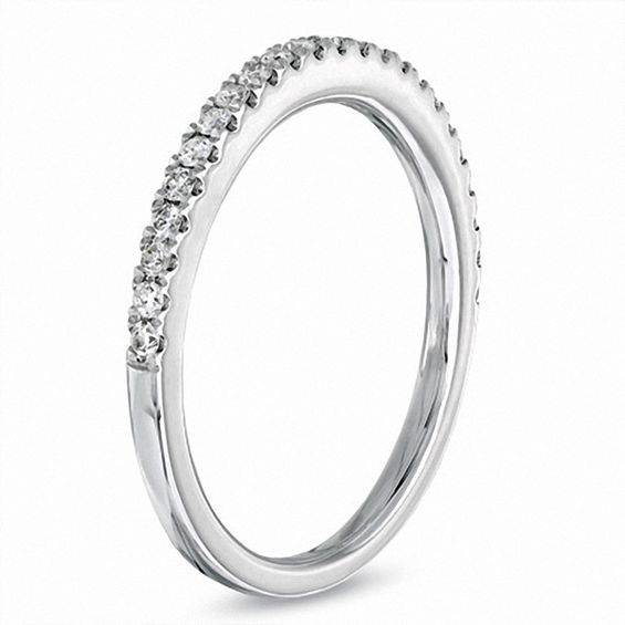 Vera Wang Love Collection 1/4 CT. T.w. Diamond Band in 14K White Gold