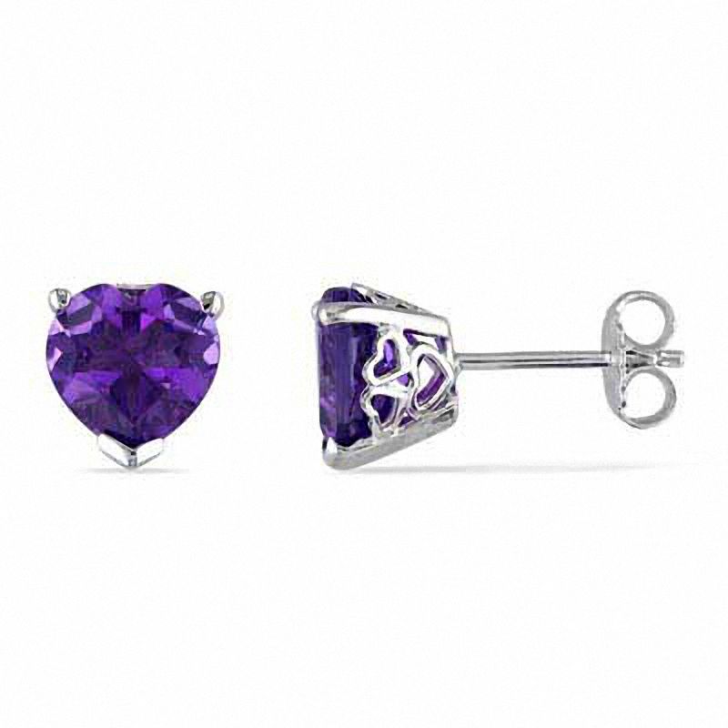 8.0mm Heart-Shaped Amethyst Stud Earrings in Sterling Silver