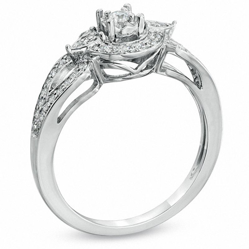 1/4 CT. T.W. Diamond Fashion Ring in Sterling Silver