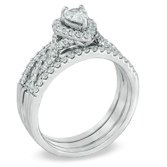7/8 CT. T.w. Pear-Shaped Diamond Bridal Set in 14K White Gold