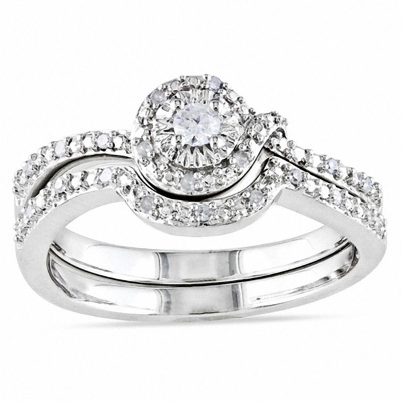 1/8 CT. T.W. Diamond Knot Bridal Set in Sterling Silver