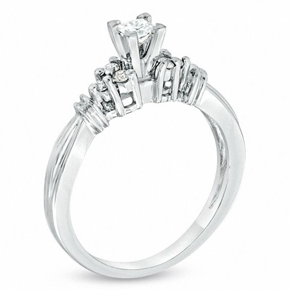 1/4 CT. T.w. Princess-Cut Diamond Collar Promise Ring in 14K White Gold