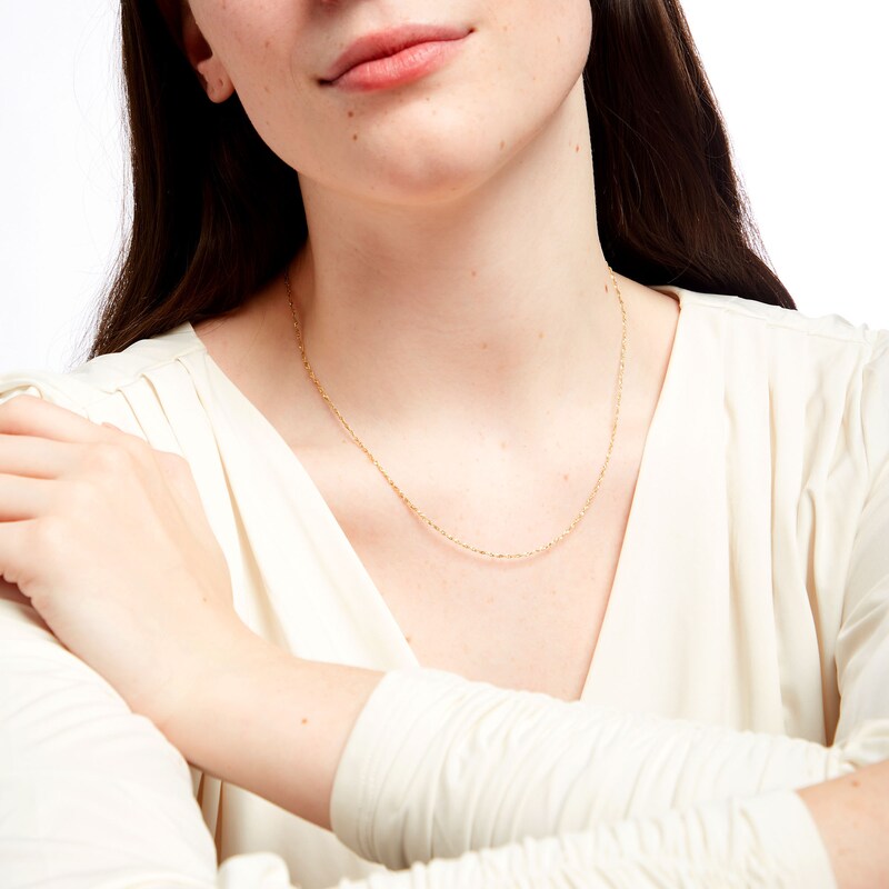 Main Image 2 of 1.25mm Singapore Chain Necklace in Solid 10K Gold - 18"