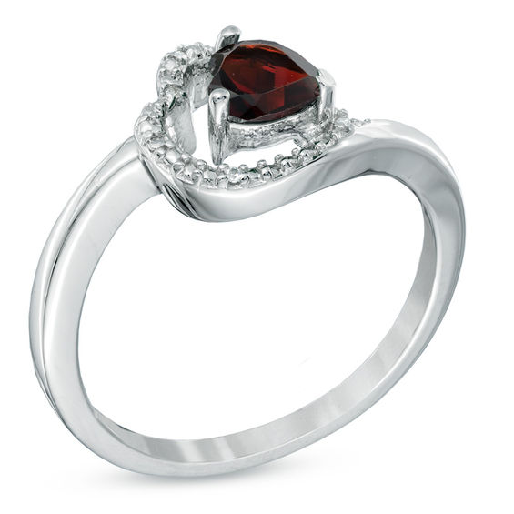 5.0mm Sideways Heart-Shaped Garnet and Diamond Accent Promise Ring in Sterling Silver