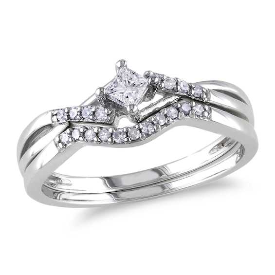 1/5 CT. T.w. Princess-Cut Diamond Split Shank Bridal Set in Sterling Silver