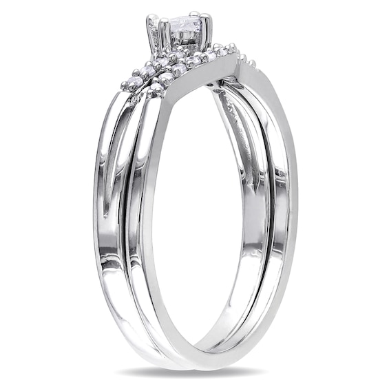 1/5 CT. T.w. Princess-Cut Diamond Split Shank Bridal Set in Sterling Silver
