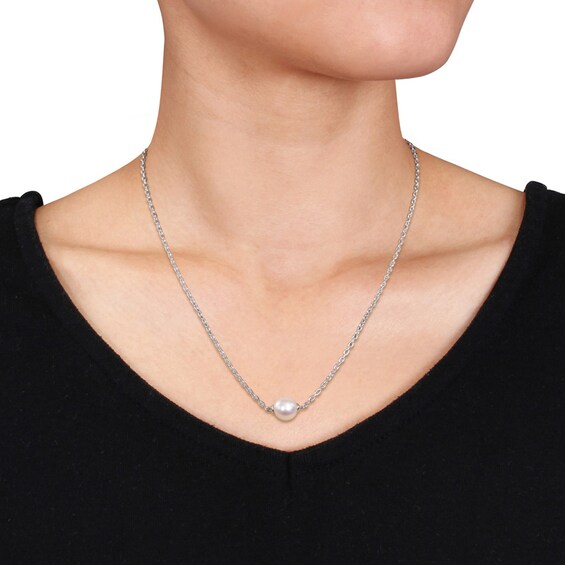 9.0 - 9.5mm Cultured Freshwater Pearl Necklace in Sterling Silver 9.0 - 9.5mm Cultured Freshwater Pearl Necklace in Sterling Silver