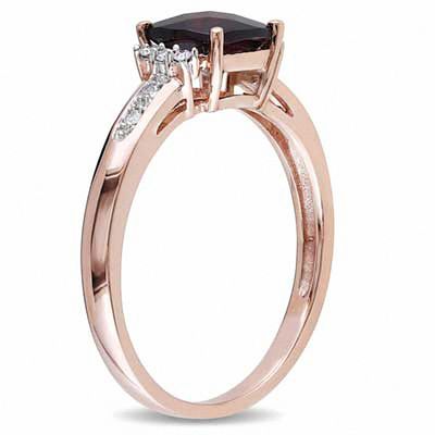 0.51 Carat ct 10k Gold Oval Red Rhodolite Garnet Diamond Accent Swirl Design Bypass Fashion Promise Ring
