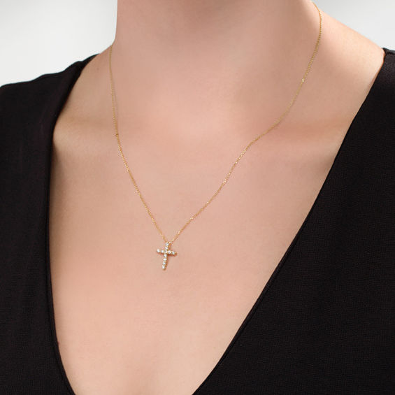 1/4 CT. T.w. Certified Diamond Cross Pendant in 14K Gold (I/I2)