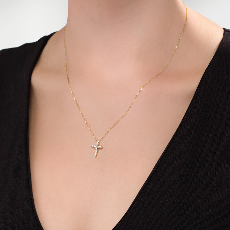 1/4 CT. T.W. Certified Diamond Cross Pendant in 14K Gold (I/I2) | Zales