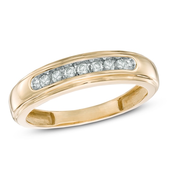 Men's 1/4 CT. T.w. Diamond Comfort Fit Band in 10K Gold