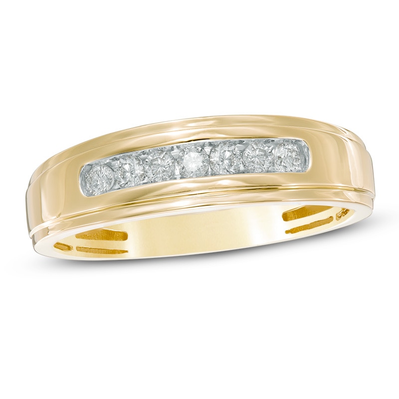 Men's 1/4 CT. T.W. Diamond Comfort Fit Band in 10K Gold