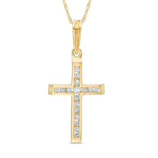 1/10 CT. T.W. Diamond Cross Pendant in 10K Gold