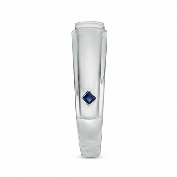 Vera Wang Men's 1/6 CT. Diamond Solitaire Wedding Band in 14K White Gold