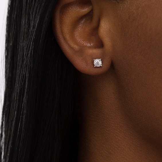 1/4 CT. T.w. Diamond Solitaire Stud Earrings in Sterling Silver (J/I3)