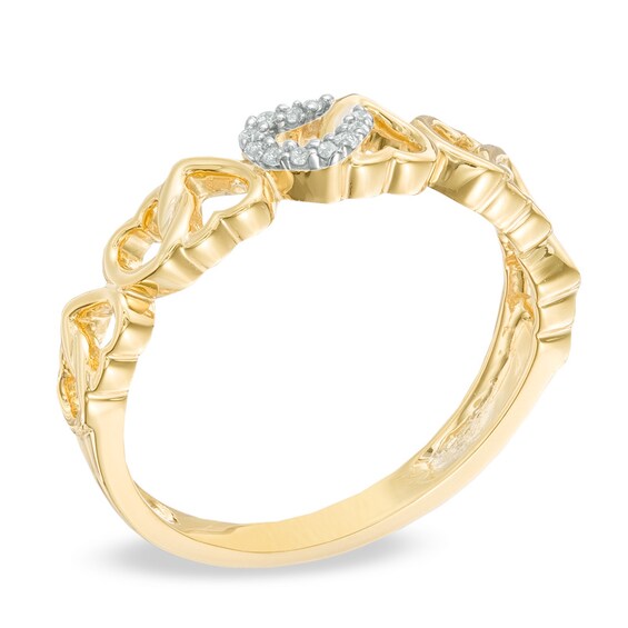 1/20 CT. T.w. Diamond Alternating Hearts Ring in 10K Gold
