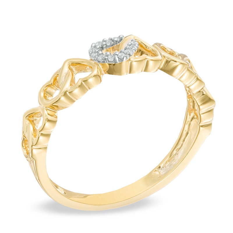 1/20 CT. T.W. Diamond Alternating Hearts Ring in 10K Gold