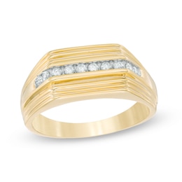 1/4 CT. T.W. Diamond Wedding Band in 10K Gold