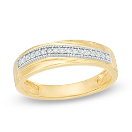 1/6 CT. T.W. Diamond Wedding Band in 10K Gold