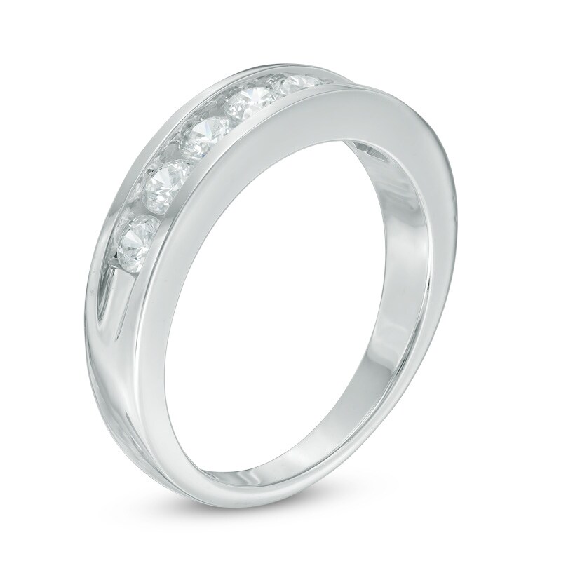 Men's Celebration Grand® 1 CT. T.W. Diamond Seven Stone Anniversary Band in 14K White Gold (H-I/I1)