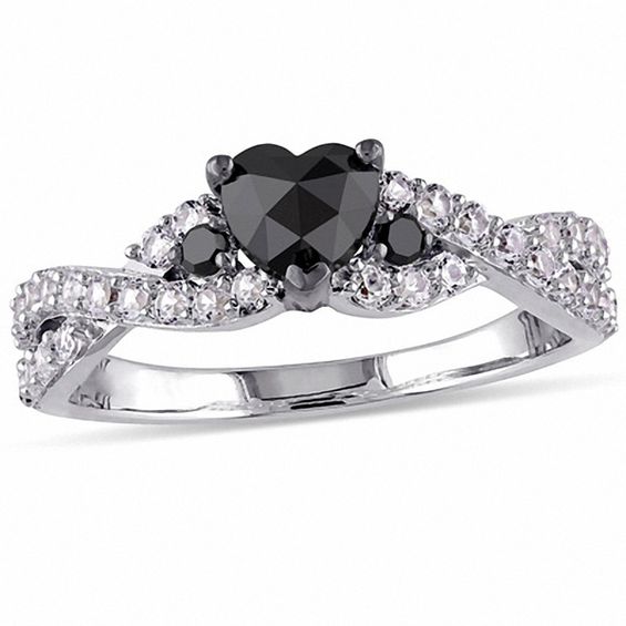 Heart shape diamond ring with combination of black stones for your beloved