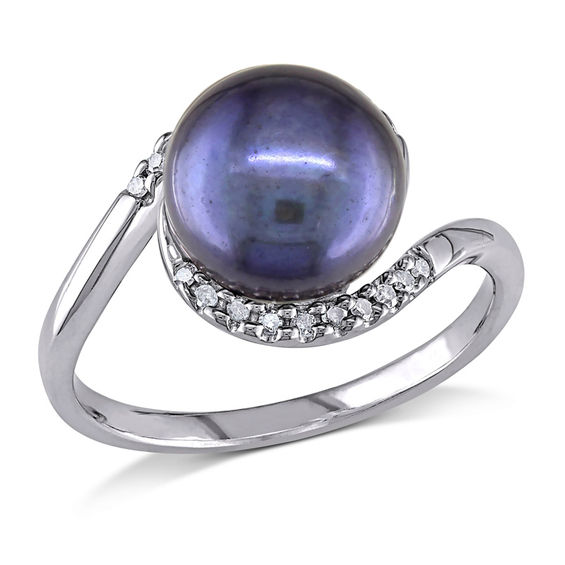9.0 - 9.5mm Button Dyed Black Cultured Freshwater Pearl and 1/15 CT. T.W. Diamond Bypass Ring in Sterling Silver 9.0 - 9.5mm Button Dyed Black Cultured Freshwater Pearl and 1/15 CT. T.W. Diamond Bypass Ring in Sterling Silver