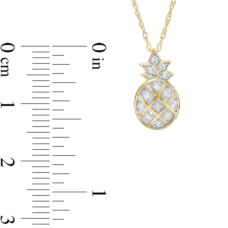 1/10 CT. T.W. Diamond Pineapple Pendant in 10K Gold