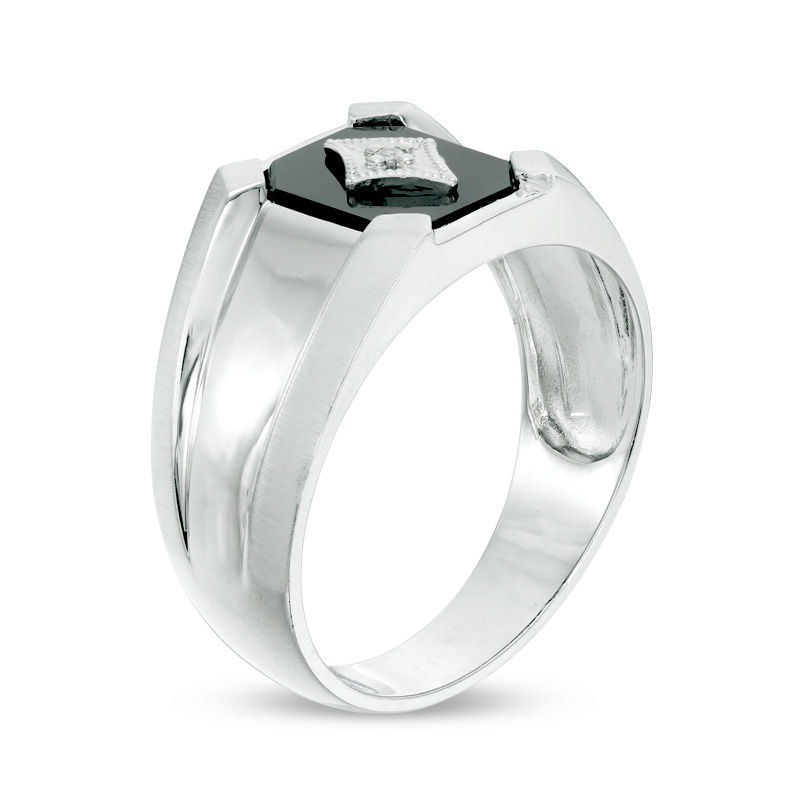 Men's Octagon Onyx and Diamond Accent Vintage-Style Signet Ring in 10K White Gold